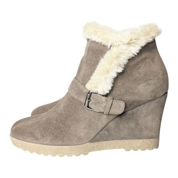 NWOB AQUATALIA Carlotta Faux Fur Wedge Bootie Size 39 - Picture 2 of 10